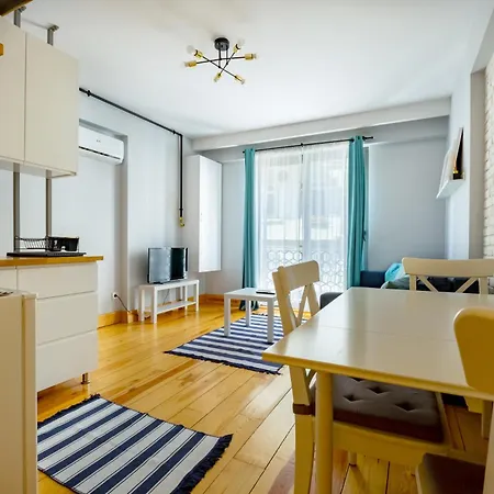 Villa Entire Building With 2 Separate With Elevator And 5 Bathrooms Istanbul